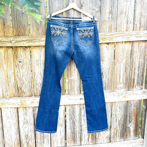 Grace in LA Dark Blue Denim Western Feathers Embellished Boot Cut Jeans Size 31 - Picture 7 of 12